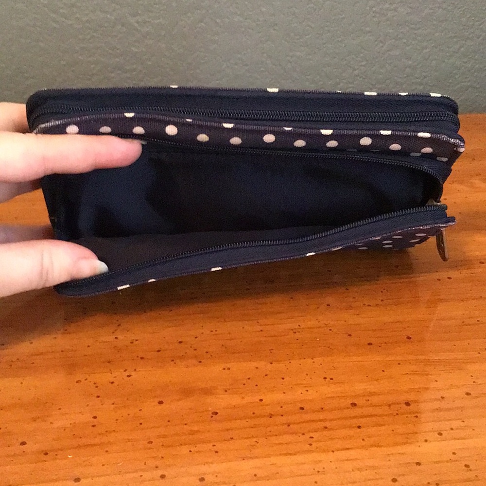 Thirty-One Perfect Cents Wallet - Picture 3 of 4